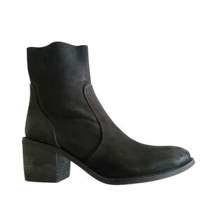 New Diba True Black Suede Leather Block Heel Ankle Boot Booties Women's size 9.5